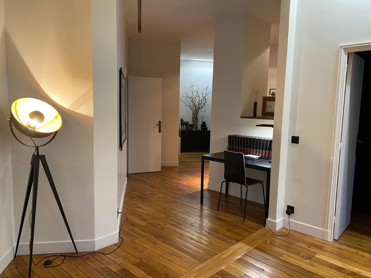 Appartement 3 Chambres Paris 7E Eksteriør billede